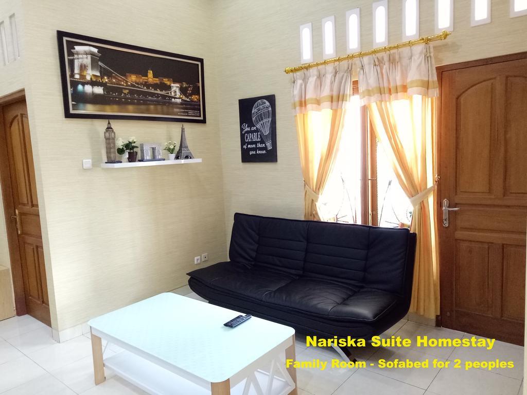 Nariska Suite Homestay ジョグジャカルタ エクステリア 写真